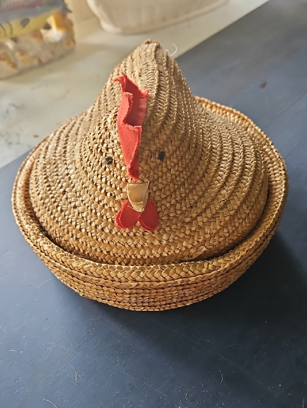 VINTAGE Handwoven Straw Chicken Basket with Red Accent Egg Keeper